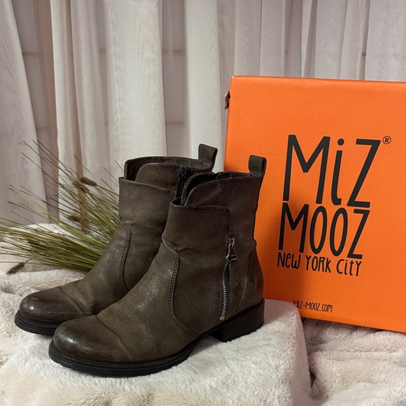 Miz Mooz Women's Nimble Gravel Leather Boots - Picture 1 of 6